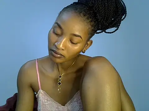 cute-alexis online show from October 26, 2025, 8:37 pm