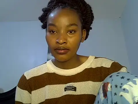 cute-alexis online show from May 14, 2026, 8:32 am