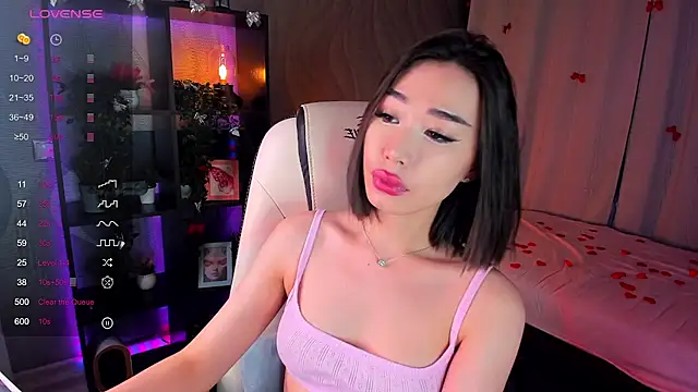 sensualily online show from March 4, 2026, 4:13 pm