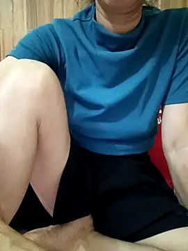 YunLem online show from November 11, 2025, 2:28 pm