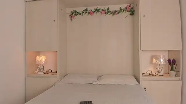 KendallRosse1 online show from February 27, 2026, 11:43 am