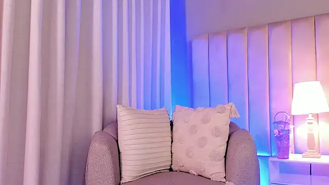 Paulina Monroy online show from November 25, 2025, 12:54 am