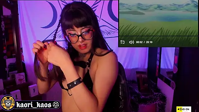 Snapshot of kaos_room chatting on December 9, 2024, 11:45 pm kaos room online show from December 9, 2024, 11:45 pm