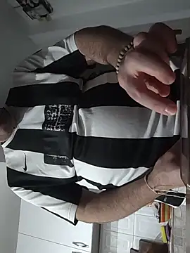 Maryo0001 online show from November 10, 2025, 11:48 pm