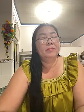 NDith online show from November 3, 2025, 11:44 am