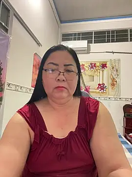Snapshot of NDith chatting on May 3, 2026, 10:49 pm NDith online show from May 3, 2026, 10:49 pm