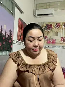 Snapshot of NDith chatting on May 10, 2026, 9:58 am NDith online show from May 10, 2026, 9:58 am