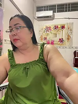 Snapshot of NDith chatting on May 16, 2026, 11:42 am NDith online show from May 16, 2026, 11:42 am