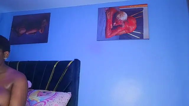 Cherriikenzie online show from May 27, 2026, 12:35 pm