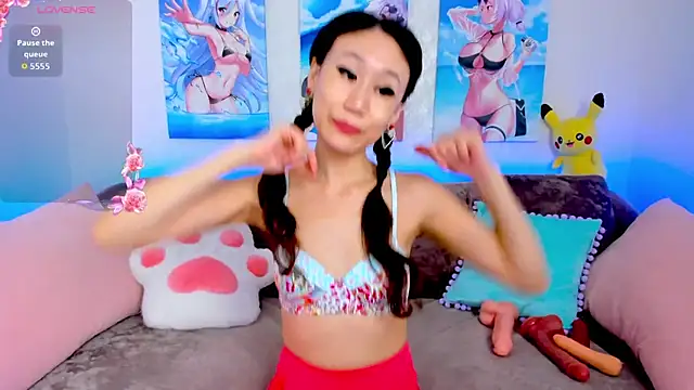 Nao  Chan  online show from April 9, 2026, 1:27 am