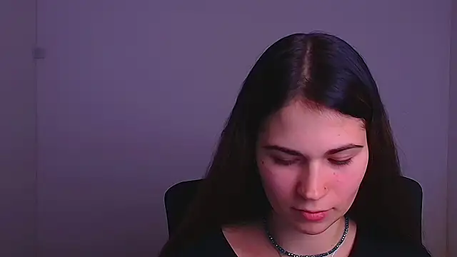 Loon Amore online show from December 7, 2024, 7:54 pm