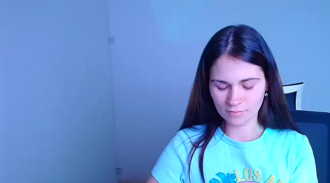 Loon Amore online show from February 8, 2025, 7:49 pm