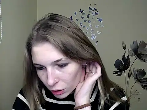 StrangerGi online show from December 13, 2024, 7:10 pm