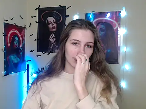 StrangerGi online show from December 19, 2025, 7:04 am