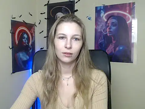Snapshot of StrangerGi chatting on May 26, 2026, 5:58 am StrangerGi online show from May 26, 2026, 5:58 am