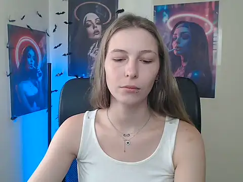 Snapshot of StrangerGi chatting on July 24, 2026, 6:22 am StrangerGi online show from July 24, 2026, 6:22 am