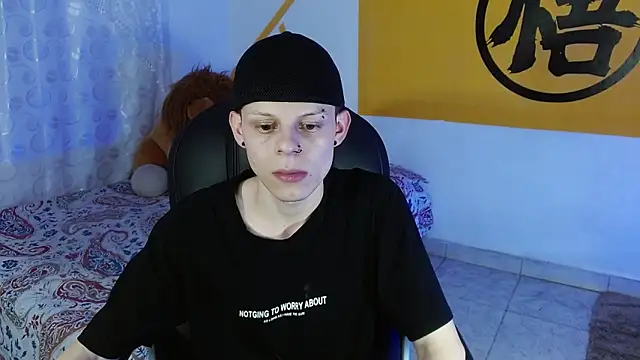 Snapshot of Matthew_Boy_ chatting on December 12, 2024, 5:42 am Matthew Boy online show from December 12, 2024, 5:42 am