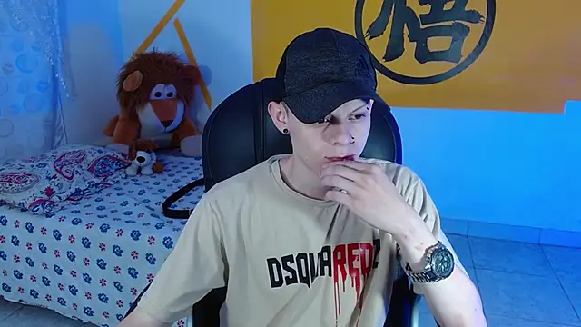 Snapshot of Matthew_Boy_ chatting on January 7, 2025, 5:54 am Matthew Boy online show from January 7, 2025, 5:54 am