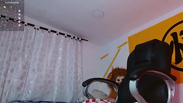 Snapshot of Matthew_Boy_ chatting on February 5, 2025, 8:43 am Matthew Boy online show from February 5, 2025, 8:43 am