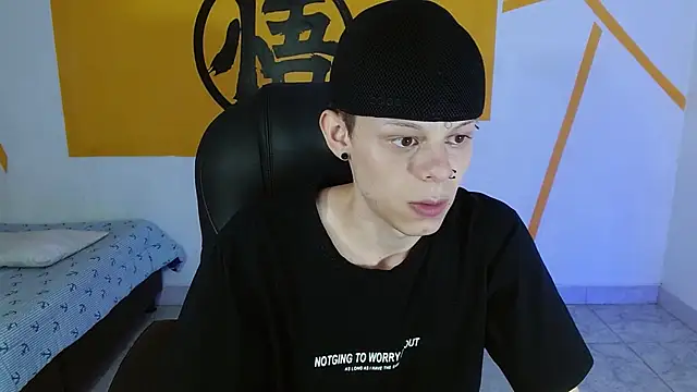 Snapshot of Matthew_Boy_ chatting on February 7, 2025, 11:34 am Matthew Boy online show from February 7, 2025, 11:34 am