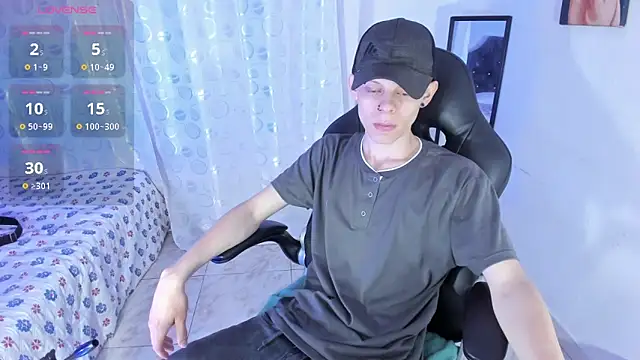 Snapshot of Matthew_Boy_ chatting on March 3, 2025, 3:52 am Matthew Boy online show from March 3, 2025, 3:52 am