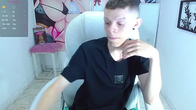 Snapshot of Matthew_Boy_ chatting on March 15, 2025, 8:32 pm Matthew Boy online show from March 15, 2025, 8:32 pm