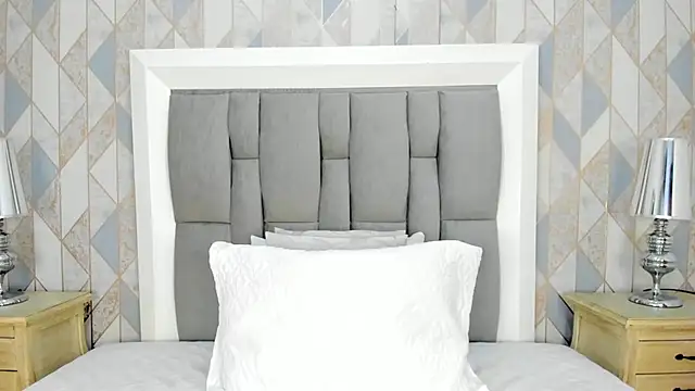 anais cooper online show from February 12, 2025, 11:40 am