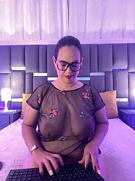 Snapshot of talivega chatting on November 4, 2025, 1:21 pm talivega online show from November 4, 2025, 1:21 pm