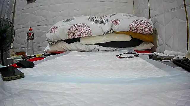 Snapshot of Mendoza_Amaranata chatting on September 14, 2025, 9:14 pm Mendoza Amaranata online show from September 14, 2025, 9:14 pm