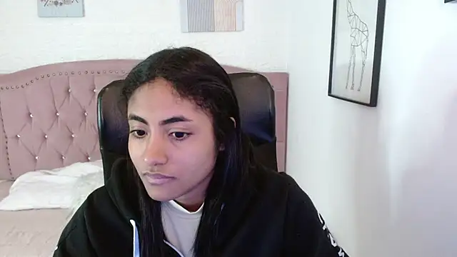 shaneelle online show from November 8, 2025, 3:07 am