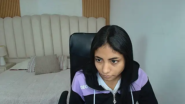 shaneelle online show from March 26, 2026, 3:01 am