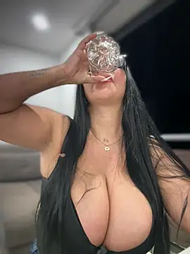 Saorii kiido online show from April 9, 2026, 6:19 am