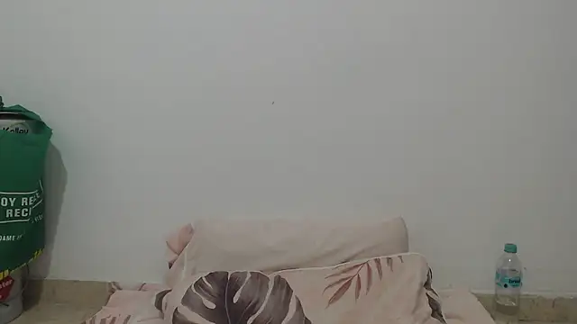 ambarsmith02 online show from February 28, 2026, 4:52 pm