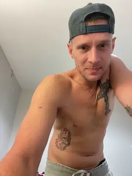 Snapshot of Camcam21 chatting on November 6, 2025, 11:59 pm Camcam21 online show from November 6, 2025, 11:59 pm