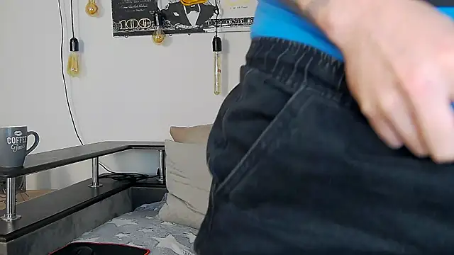 Snapshot of CarterCole chatting on December 17, 2025, 2:56 pm CarterCole online show from December 17, 2025, 2:56 pm