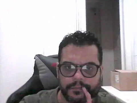 HornyBeachBoyBR online show from July 3, 2026, 7:20 pm