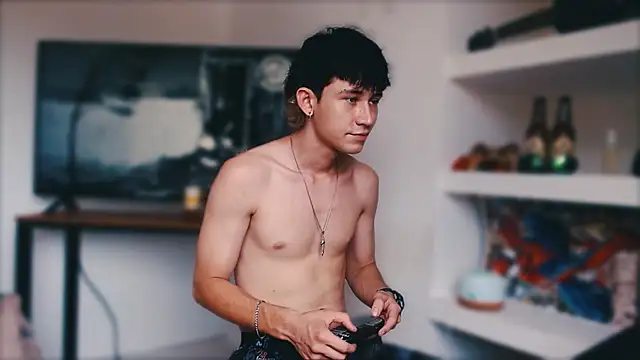 Snapshot of Catiro_21 chatting on November 10, 2025, 7:13 pm Catiro 21 online show from November 10, 2025, 7:13 pm