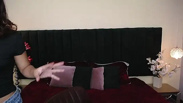 soft attraction online show from February 7, 2026, 8:12 pm