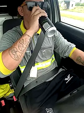 Snapshot of RS1995Poa1 chatting on September 30, 2025, 2:22 pm RS1995Poa1 online show from September 30, 2025, 2:22 pm