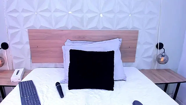 Snapshot of Stacey_white_ chatting on March 12, 2026, 8:26 pm Stacey white online show from March 12, 2026, 8:26 pm