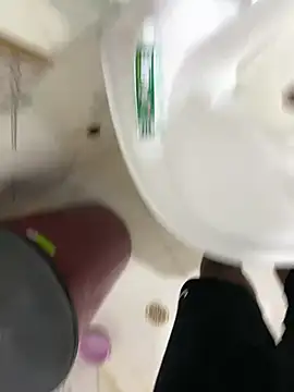 Snapshot of kidnovo chatting on December 7, 2024, 8:33 am kidnovo online show from December 7, 2024, 8:33 am