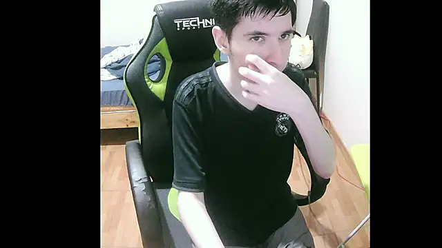 Snapshot of Twink_martinboy chatting on December 23, 2024, 1:08 am Twink martinboy online show from December 23, 2024, 1:08 am