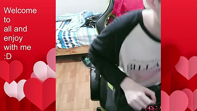 Snapshot of Twink_martinboy chatting on October 4, 2025, 9:35 pm Twink martinboy online show from October 4, 2025, 9:35 pm