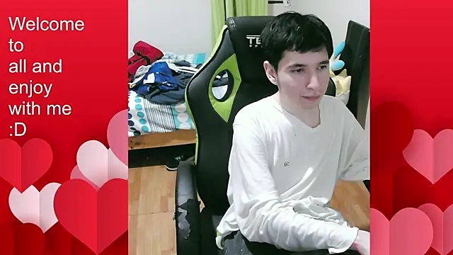 Snapshot of Twink_martinboy chatting on October 24, 2025, 2:19 am Twink martinboy online show from October 24, 2025, 2:19 am