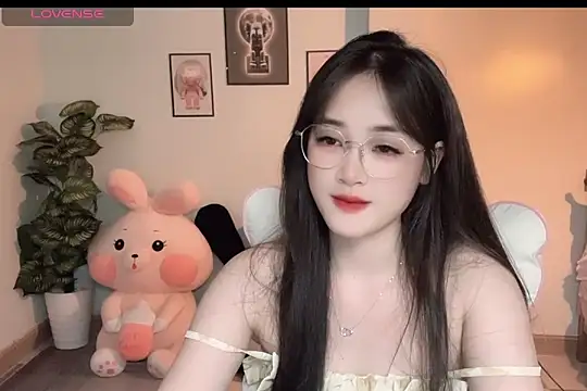  Aimy  online show from September 28, 2025, 4:34 pm