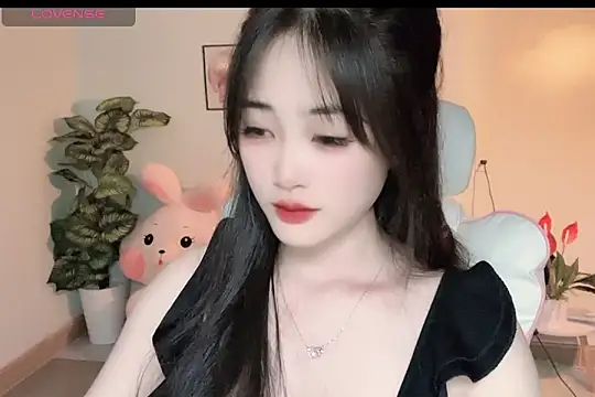  Aimy  online show from October 26, 2025, 4:24 pm