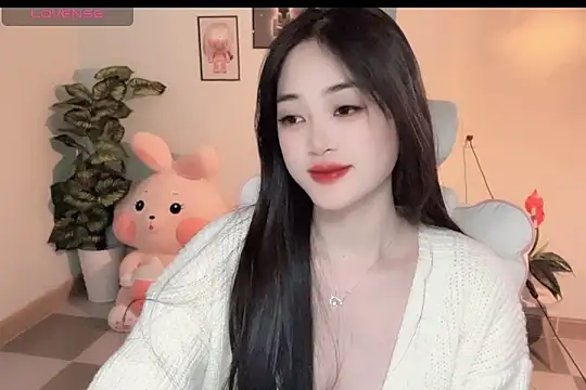  Aimy  online show from November 21, 2025, 4:16 pm