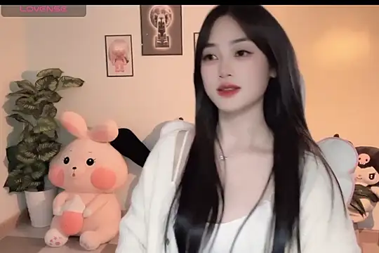  Aimy  online show from December 1, 2025, 4:56 pm