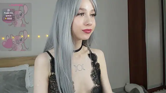 Amelia Martinz online show from February 28, 2025, 4:31 pm