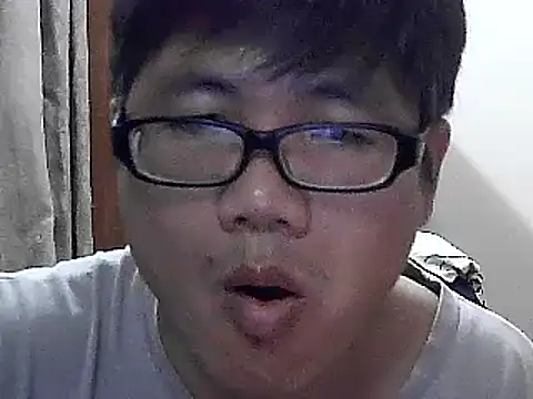 Snapshot of findagirlfriend chatting on December 10, 2024, 9:33 pm findagirlfriend online show from December 10, 2024, 9:33 pm